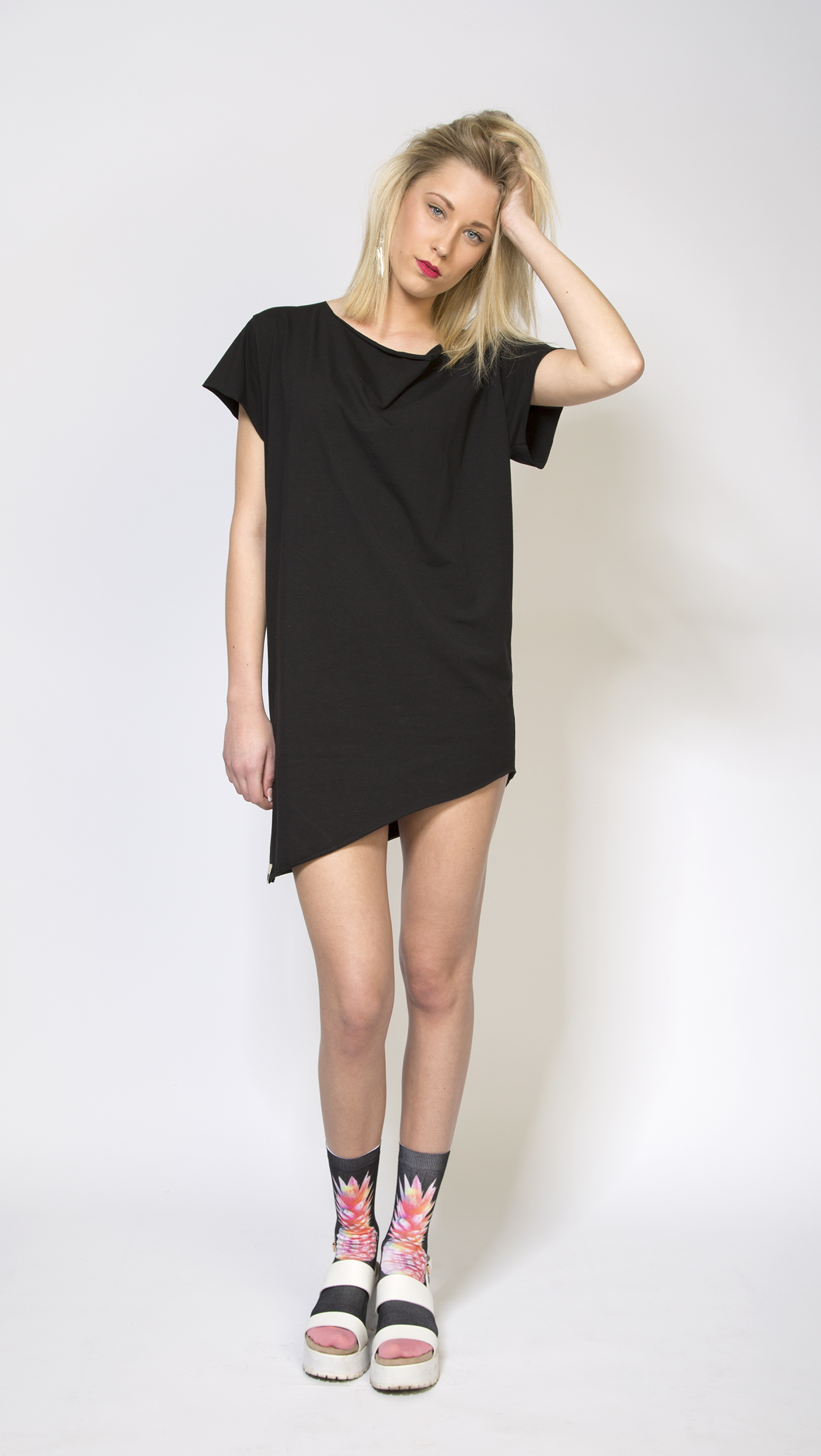 03_Shirt_ZABI_female_schwarz_m